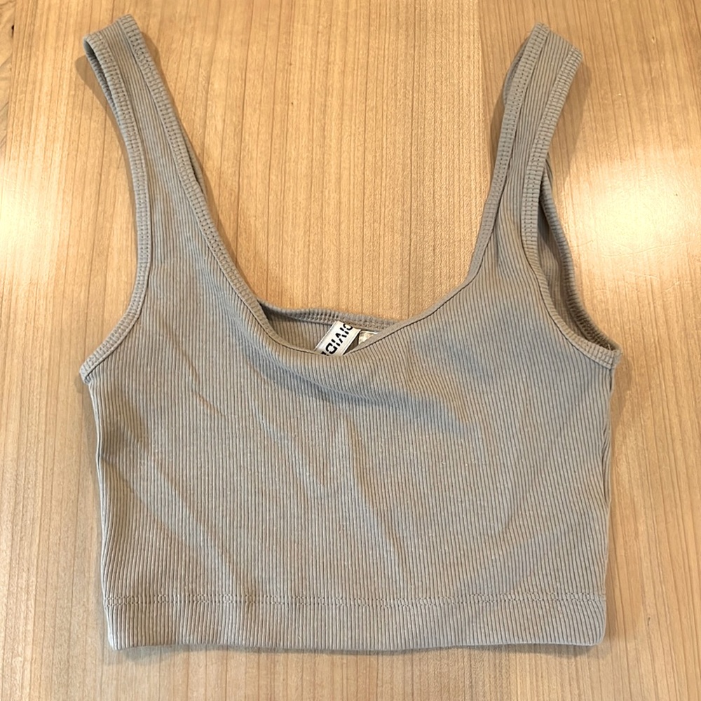H&M tan colored crop womens tank top